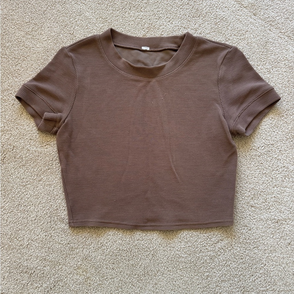 Alo tan workout crop top
